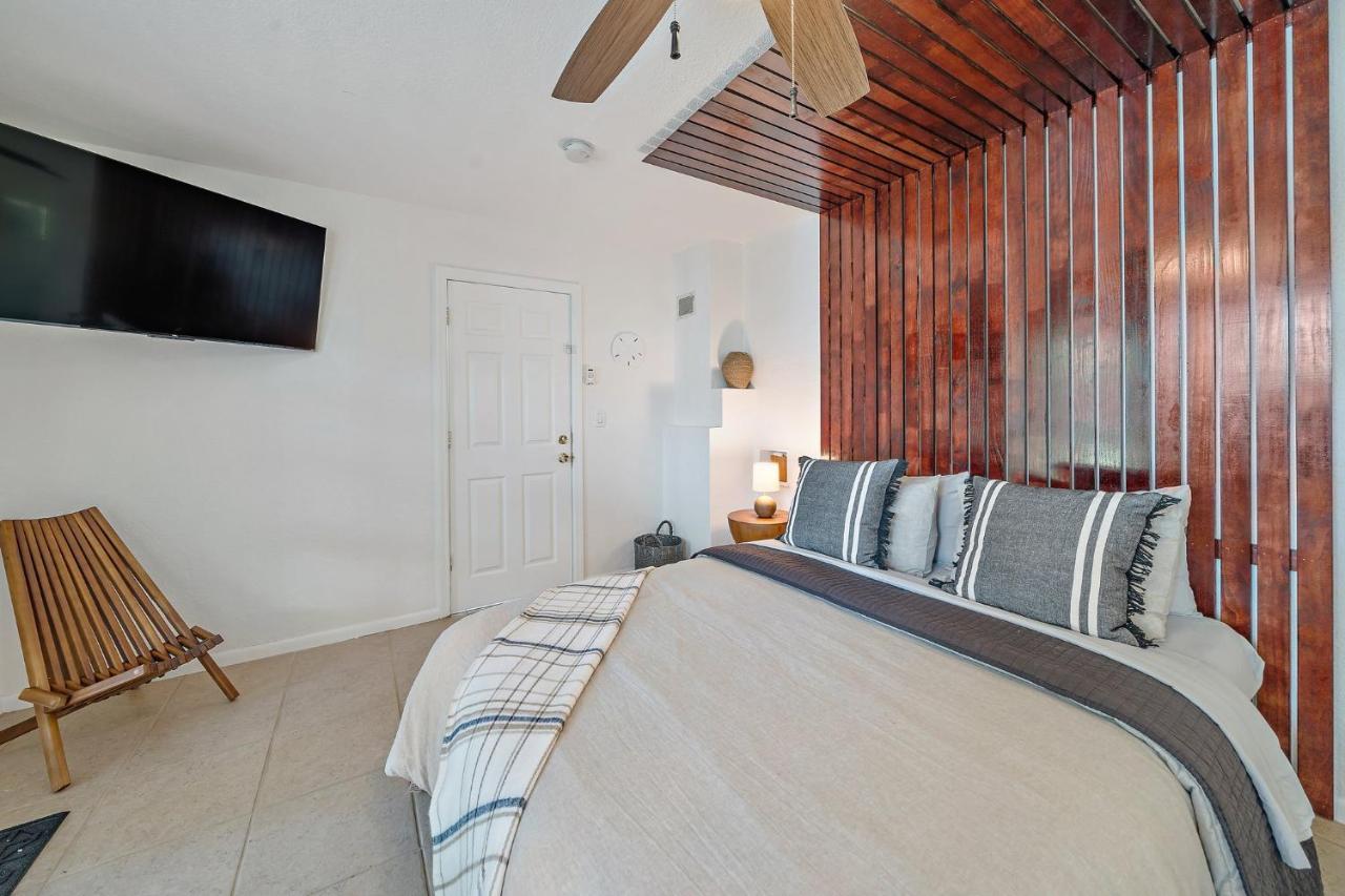 The Lucerne Bed & Breakfast Lake Worth Beach Exterior photo